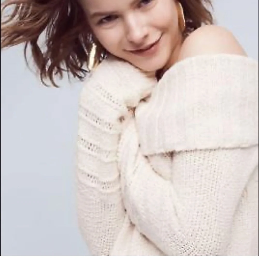 Anthropologie Sleeping on Snow Neves Off‎ Shoulder Pullover Cable knit Sweater